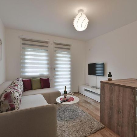 Lux Apartman Daria Zlatibor Bagian luar foto