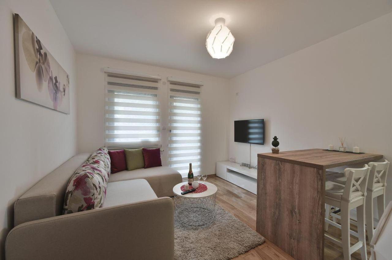 Lux Apartman Daria Zlatibor Bagian luar foto